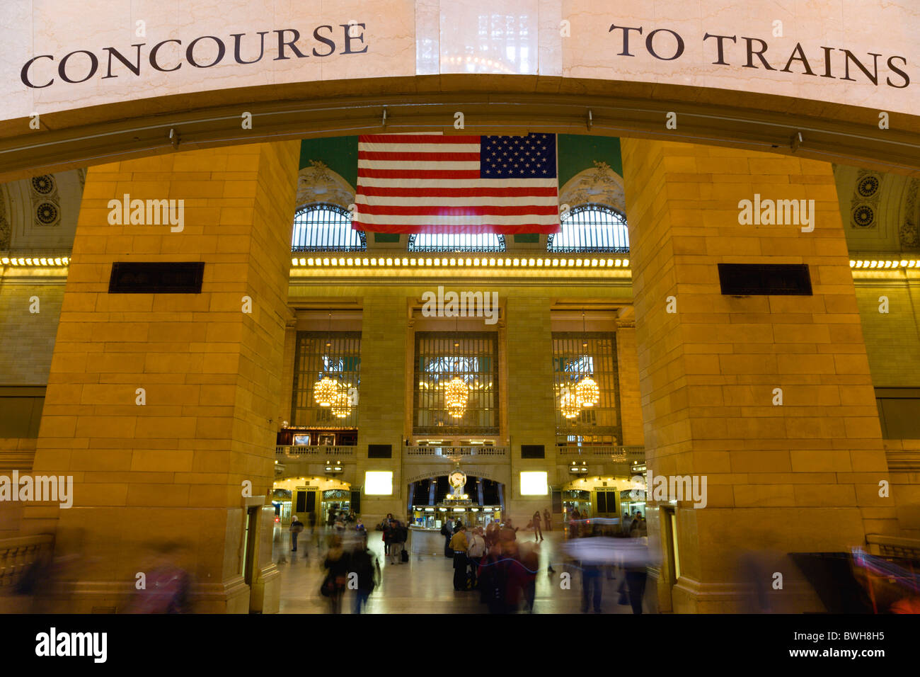 Stati Uniti New York New York Manhattan Grand Central Terminal stazione ferroviaria ingresso all'atrio principale dal Vanderbilt Hall Foto Stock