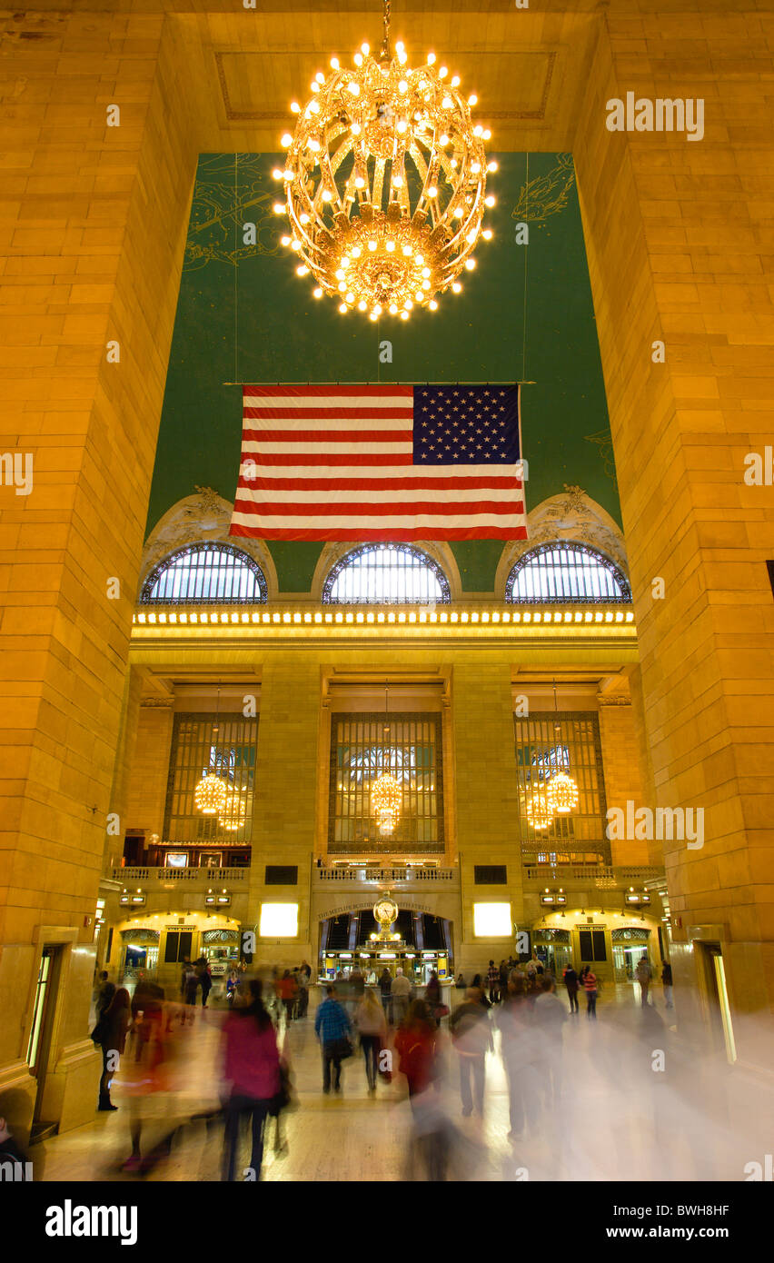 Stati Uniti New York New York Manhattan Grand Central Terminal stazione ferroviaria ingresso all'atrio principale dal Vanderbilt Hall Foto Stock