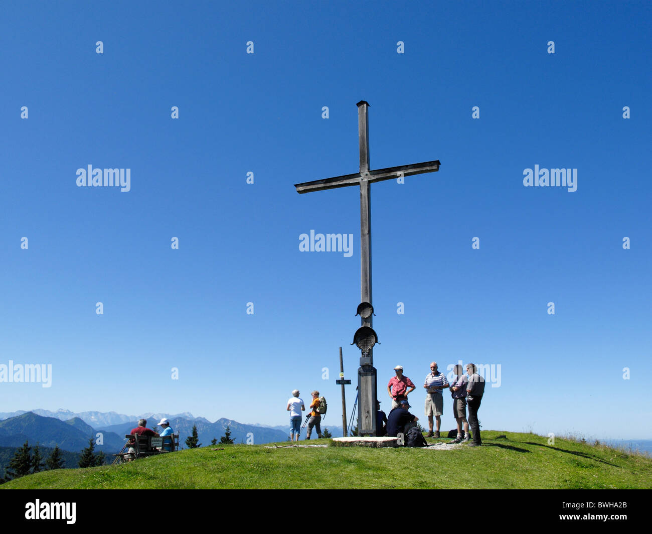 Vertice di croce, vertice di Mt. Zwiesel. Isarwinkel, Alta Baviera, Baviera, Germania, Europa Foto Stock