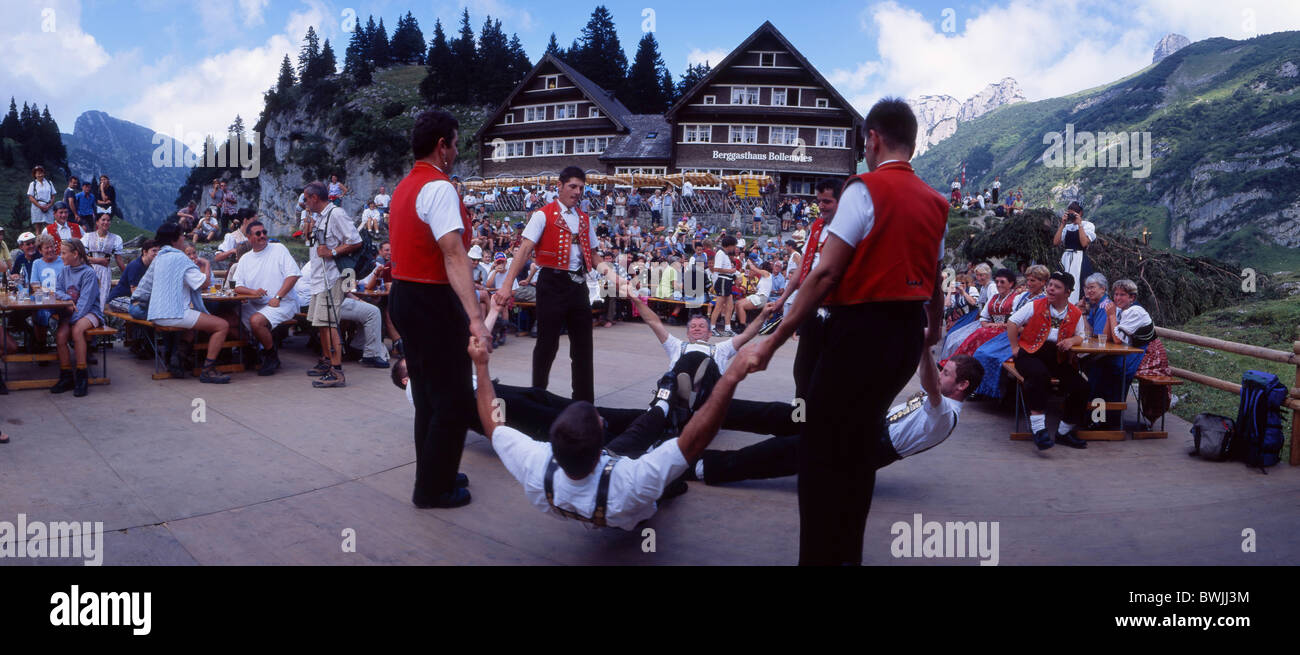 Alpstein Appenzell Innerrhoden Bollenwees ristorante di montagna disposizione Bollenwies Stobete Stubete danza al Foto Stock