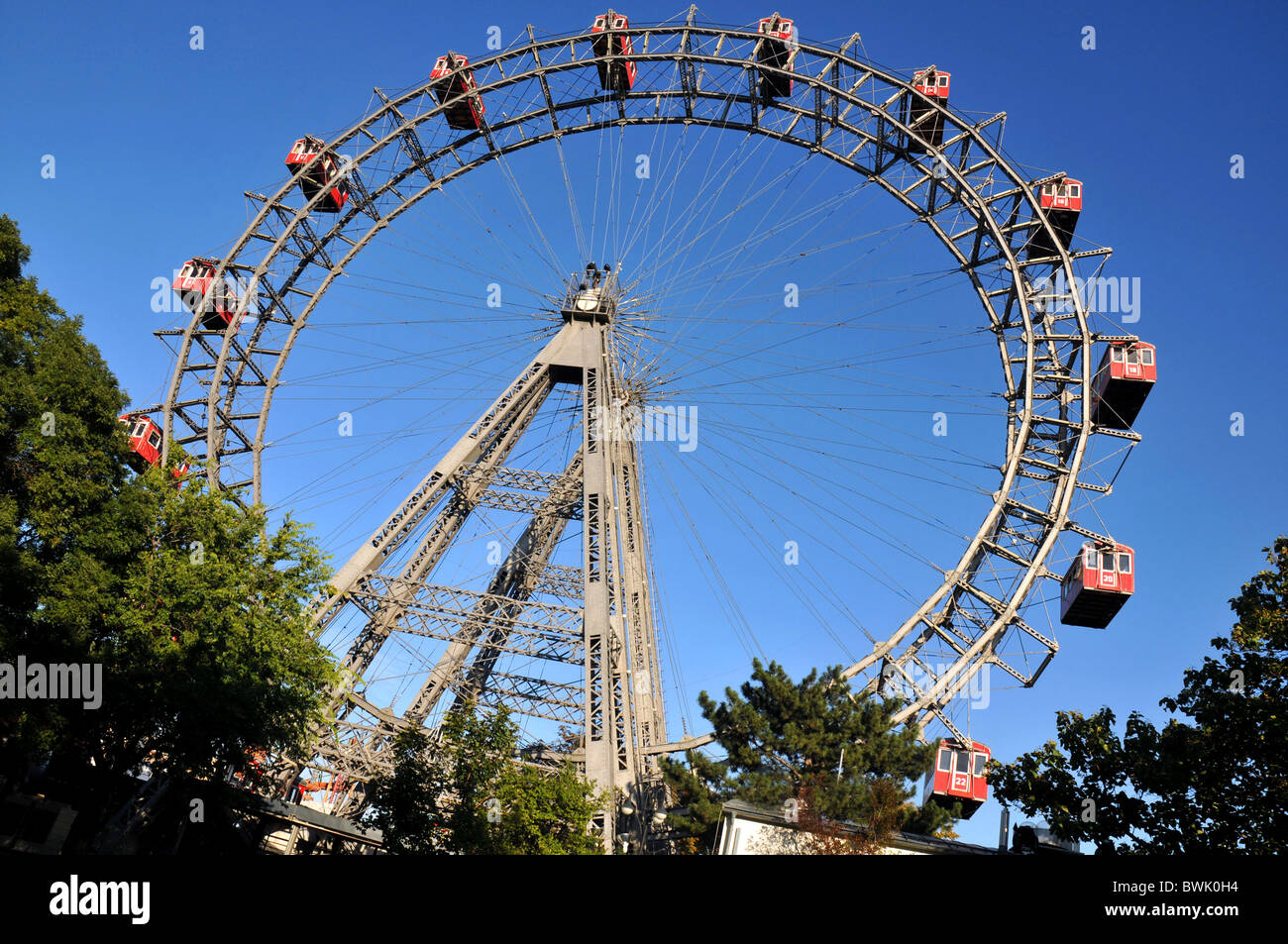 Parco di divertimenti Prater Ruota grande Reisenrad in Vienna Wien Austria Foto Stock