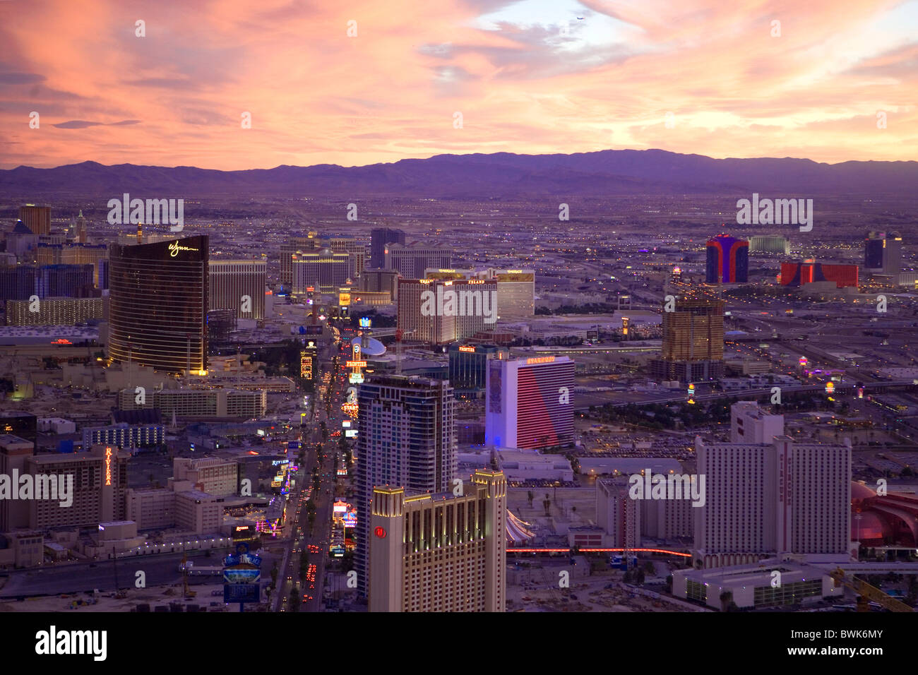 USA America Stati Uniti nord america Nevada Las Vegas panoramica della città umore crepuscolo crepuscolo di blocchi di f Foto Stock