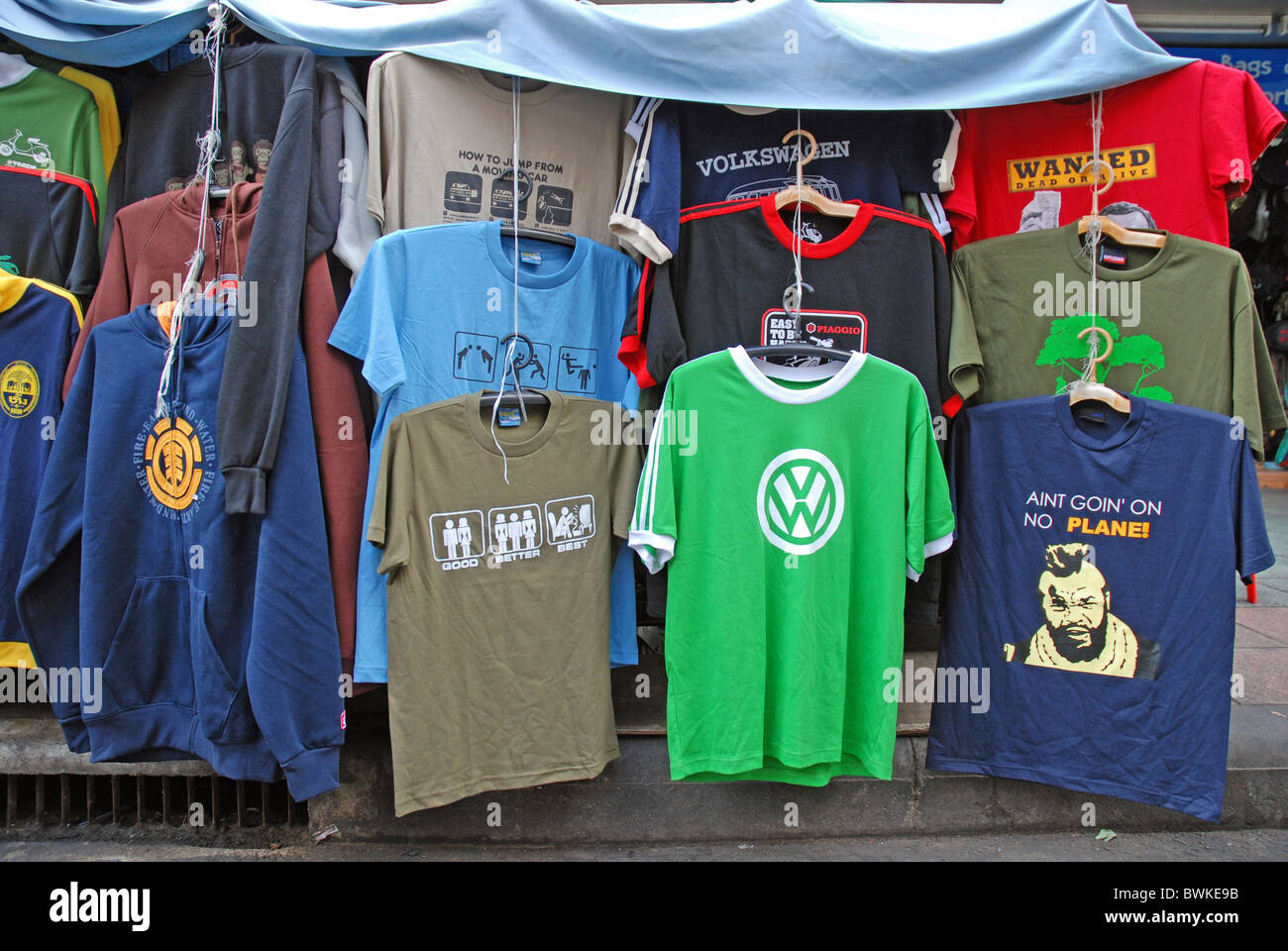 Asia Bangkok Khao Khao San Road nel sud-est Asiatico T-shirt Thailandia Asia T-shirts commercio vendite del commercio Foto Stock