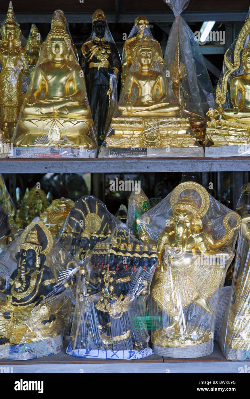 La superstizione amuleto Anachak Asia scelta Bangkok Buddha Buddismo shopping fede fortuna felicità fortuna bringe Foto Stock