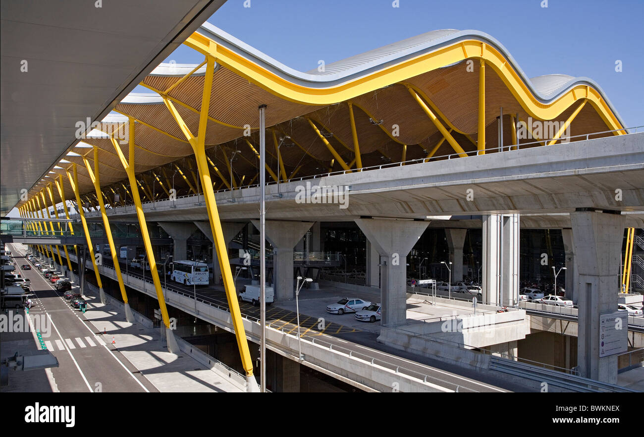 Spagna europa aeroporto Madrid Barajas Airport Terminal 4 formatrice architettura Foto Stock