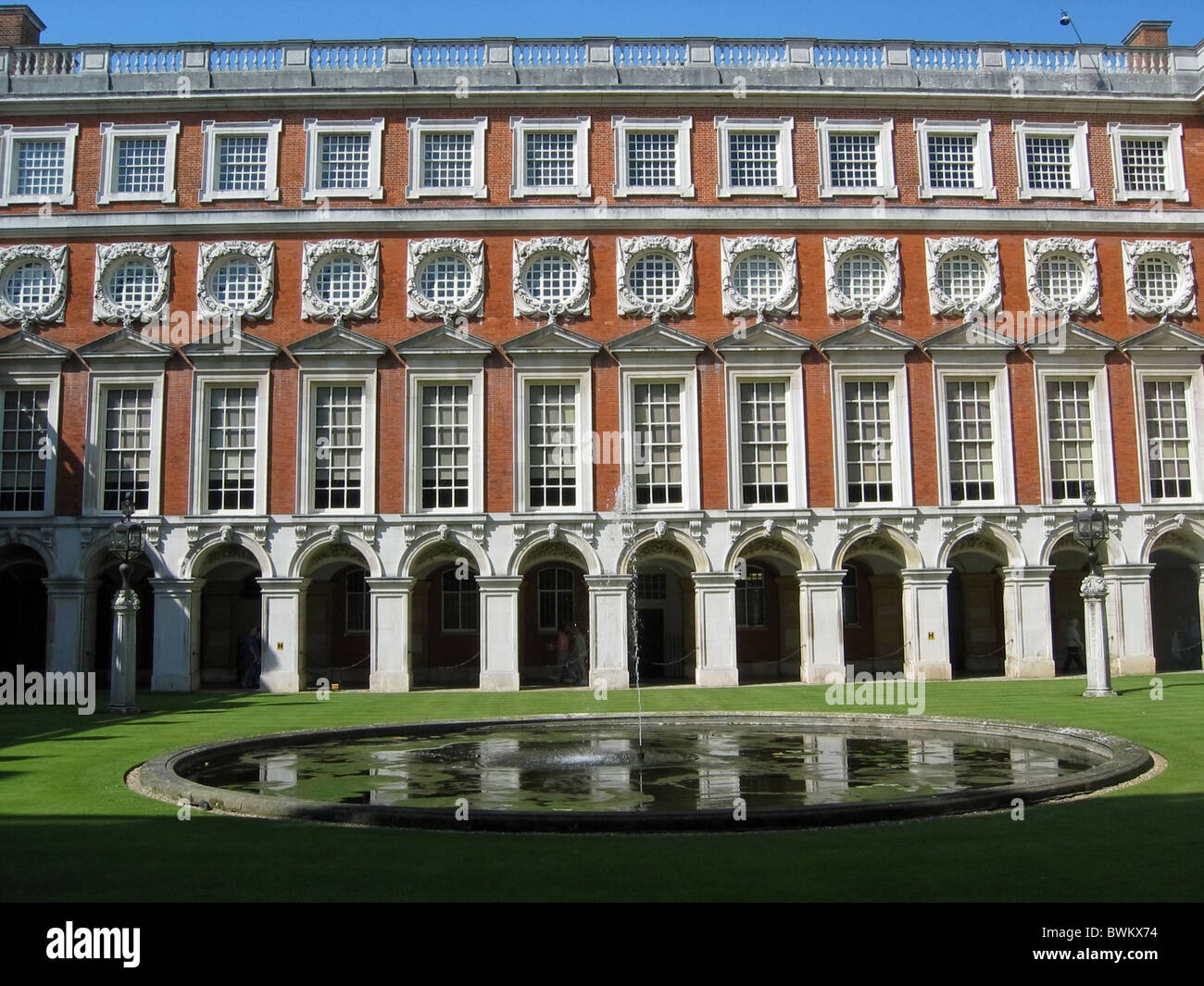 Fountain Court a Hampton Court Palace Foto Stock