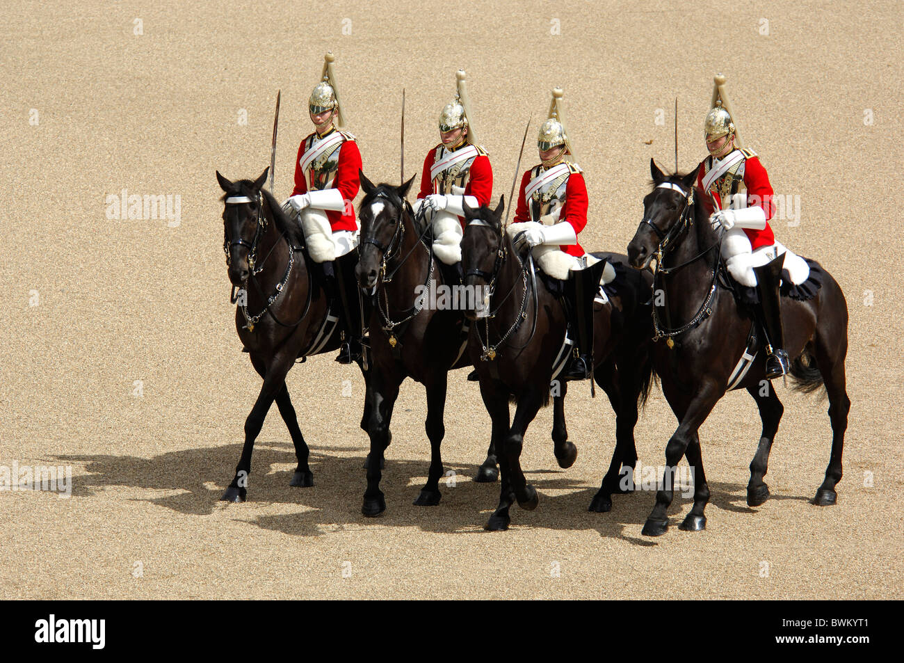 Regno Unito Londra Trooping il colore Queen Elizabeth II cerimonia militare compleanno Parade la sfilata delle Guardie a Cavallo Grande Br Foto Stock