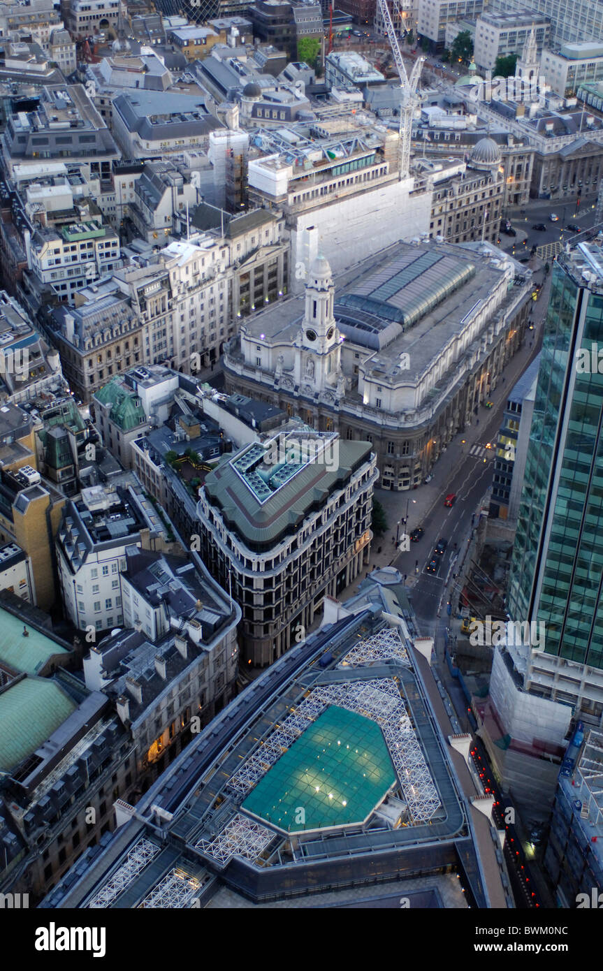Regno Unito Londra vista da vertigini 42 City Gran Bretagna Europa Inghilterra città di sera il crepuscolo della sera panoramica sui tetti Foto Stock