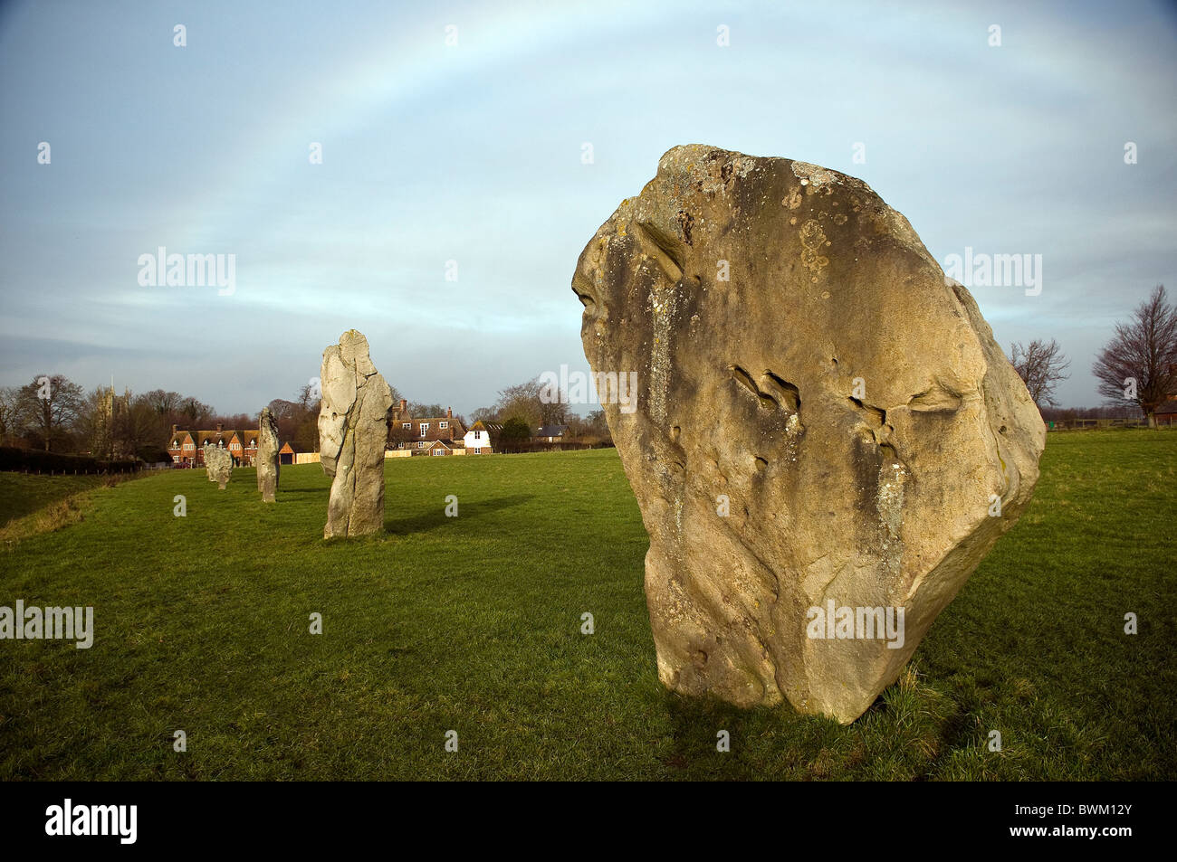 Sarsen standing in pietra megalitico di Avebury Stone Circle, Wiltshire, Regno Unito Foto Stock