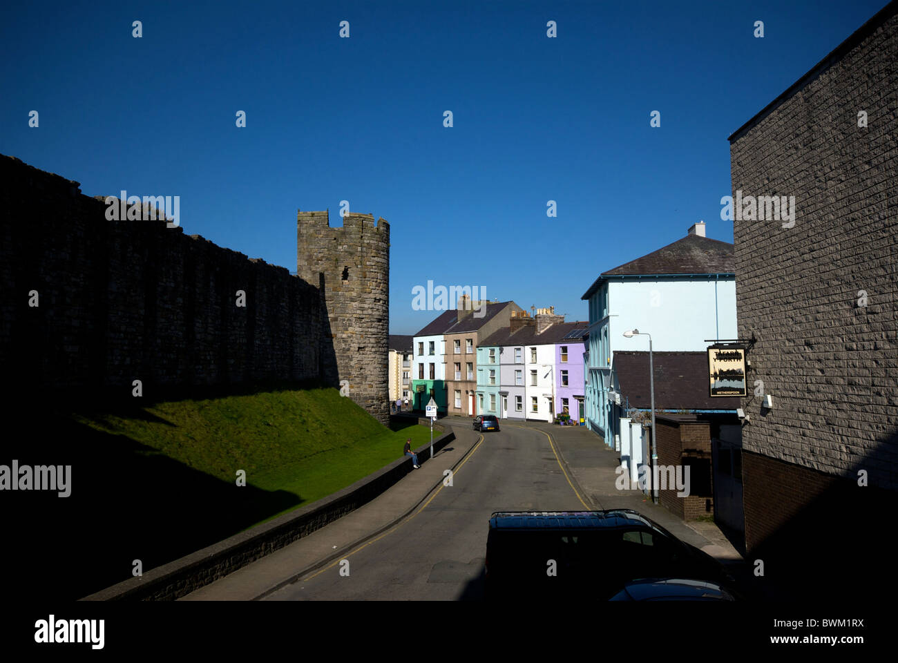 Caernarfon Gwynd Wales UK Cei Banc Castle Foto Stock