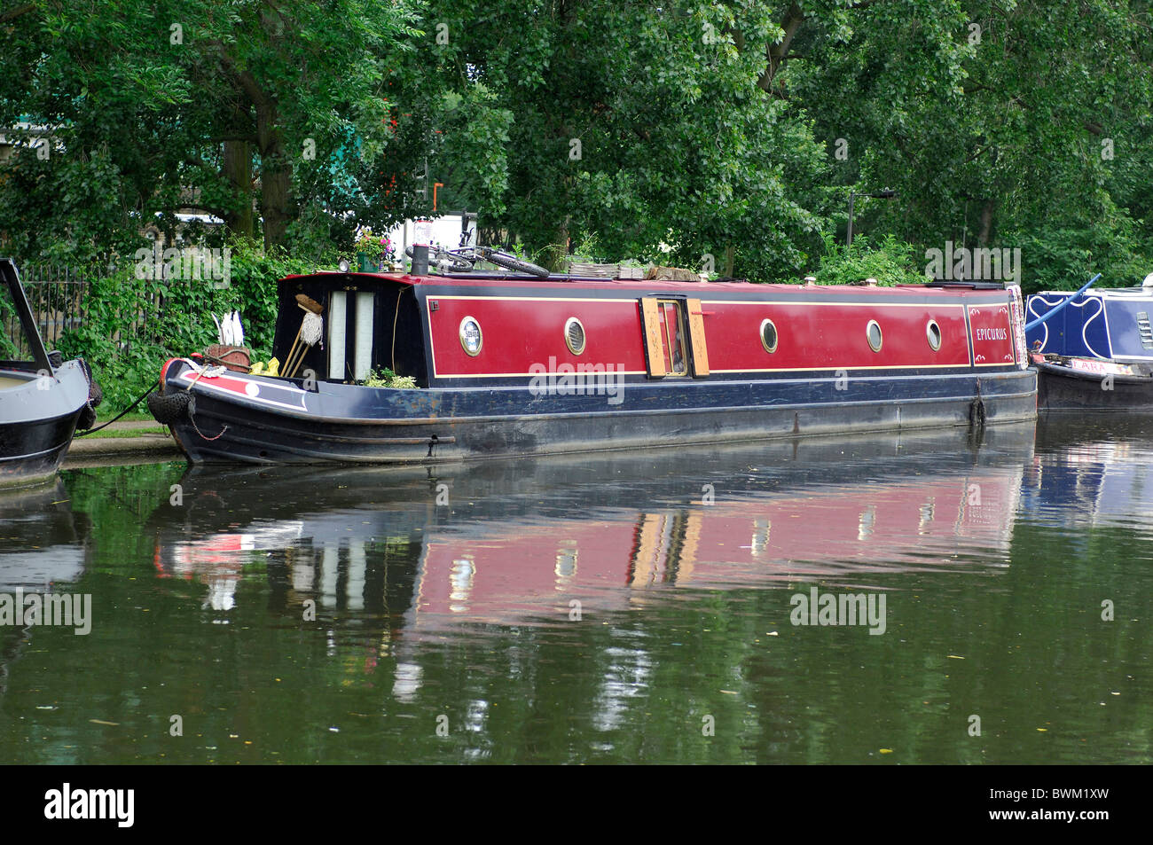 Regno Unito Londra Grand Union Canal Little Venice Gran Bretagna Europa Inghilterra acqua houseboat barche barca comune Foto Stock