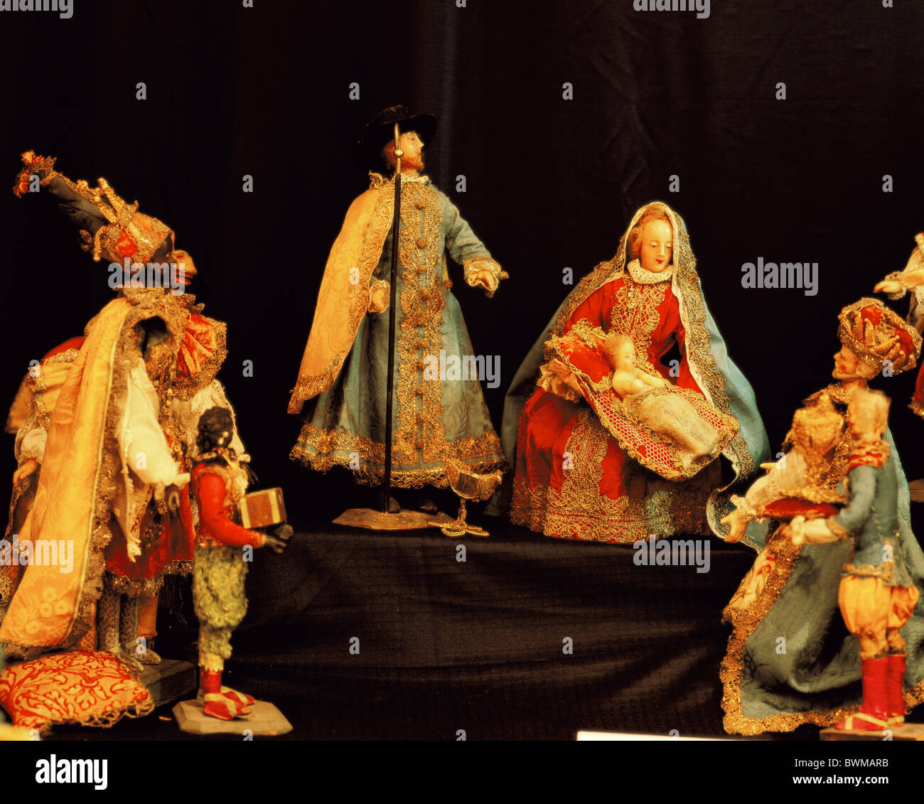Asilo nido culla culla della mangiatoia figure figure storiche abile vecchia scena di Natale la Bibbia Cristianesimo tra Foto Stock
