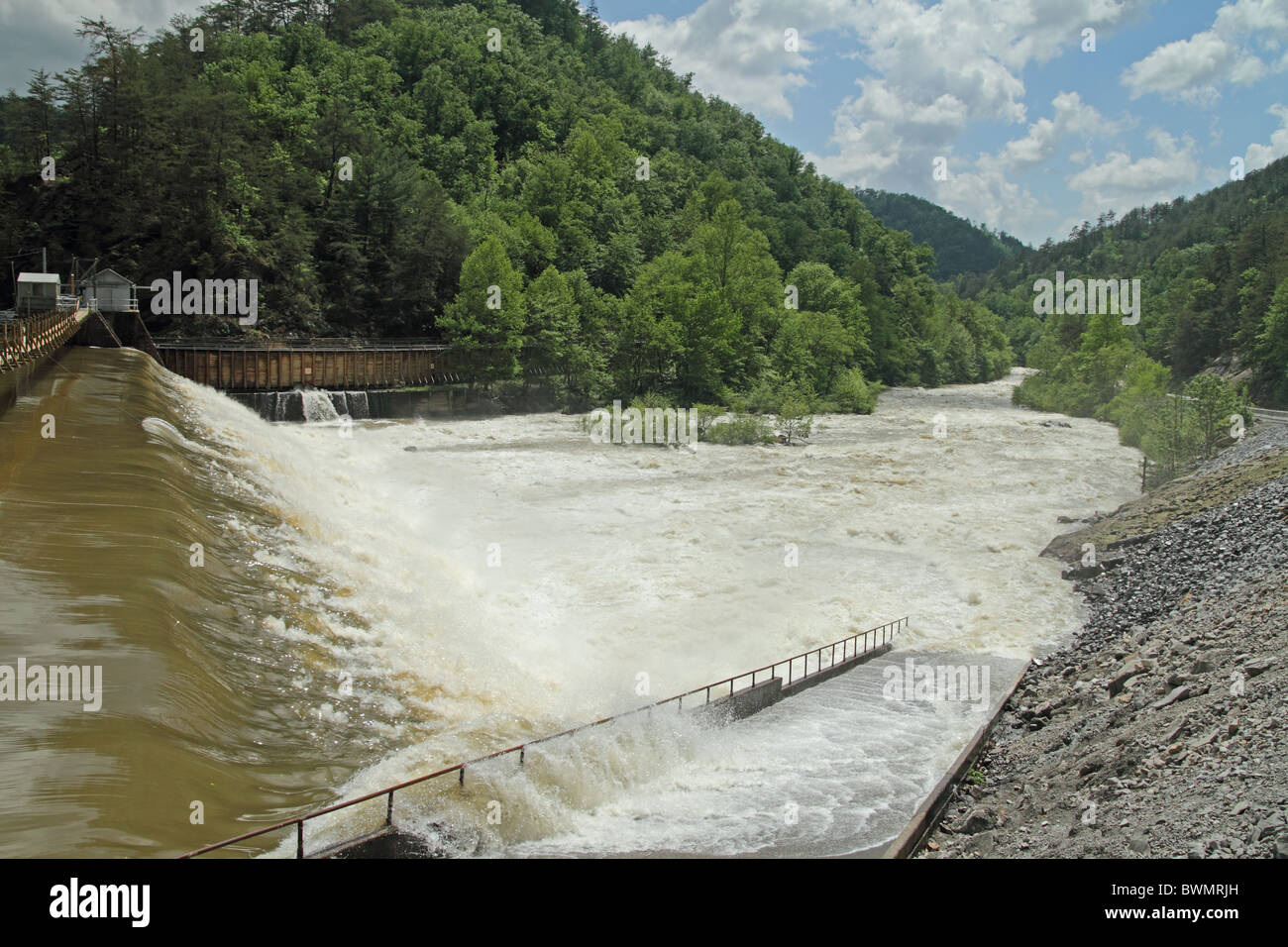 Ocoee River, n. 2 diga, mostra fiume in piena - Polk County, Tennessee, Stati Uniti d'America Foto Stock