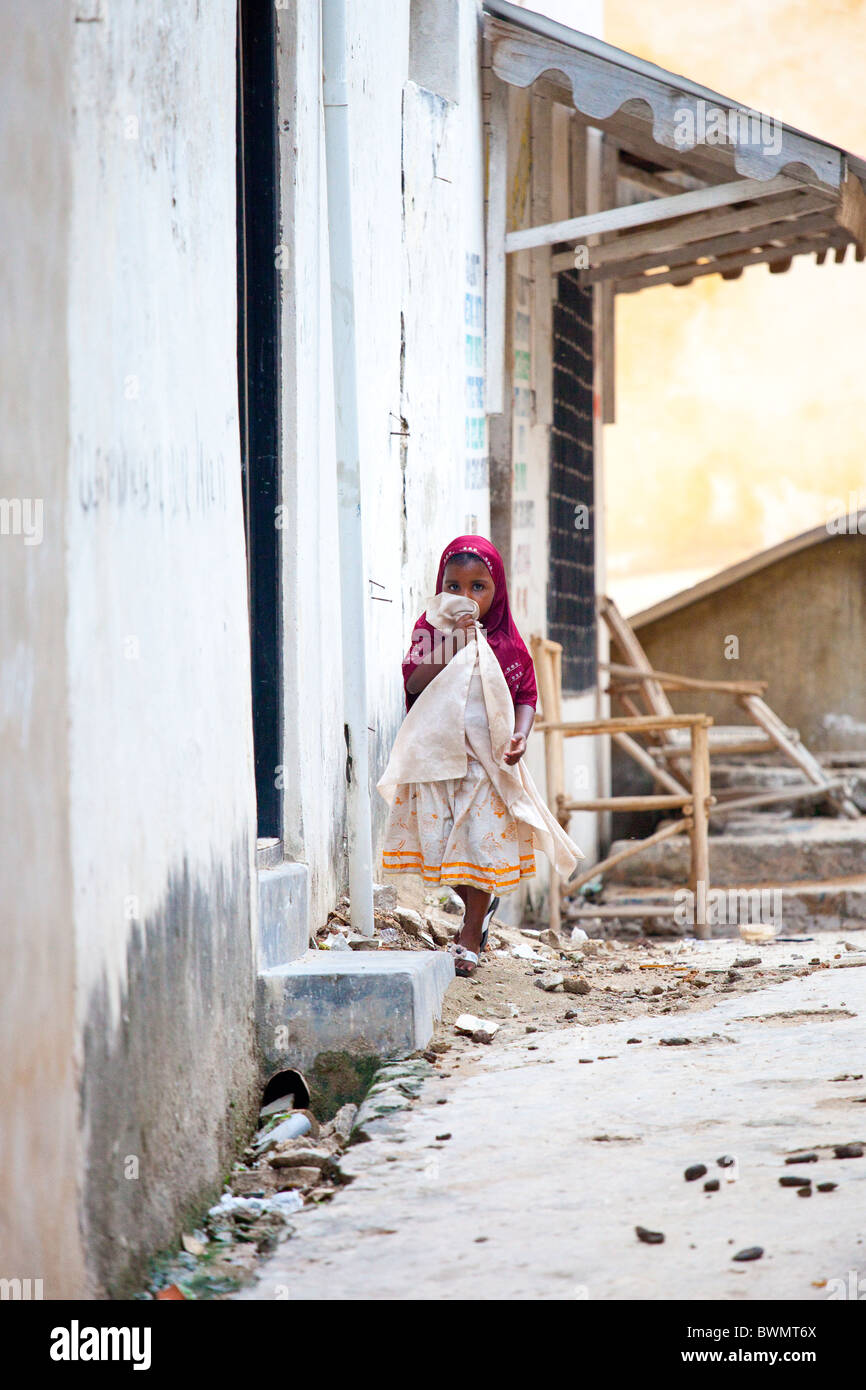 Giovane ragazza musulmana, isola di Lamu, Kenya Foto Stock