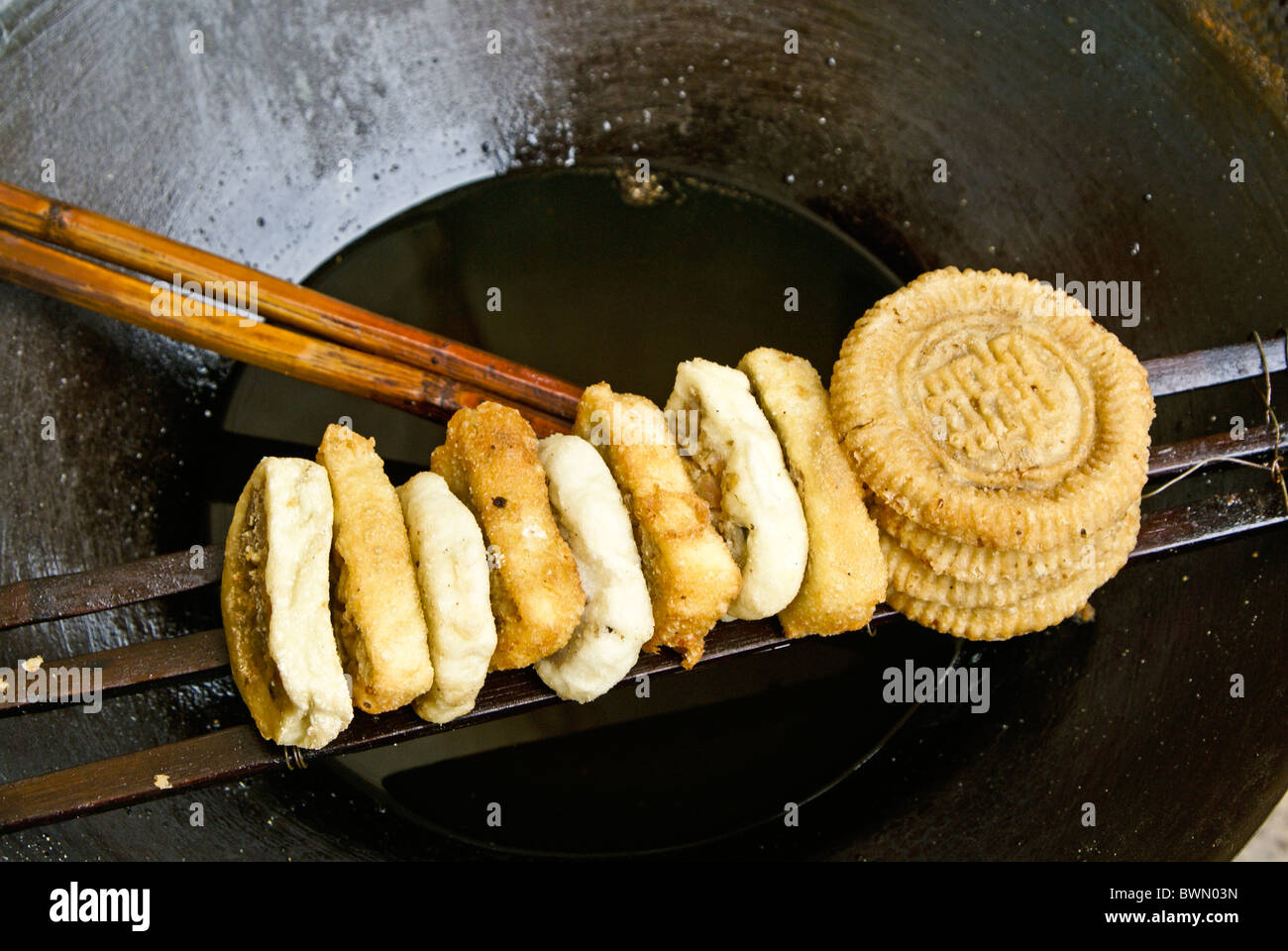 Fried street food, Guangxi, Cina Foto Stock