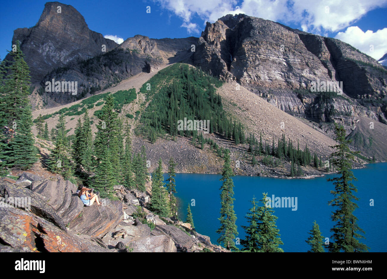 Canada America del Nord America il Lago Moraine Banff National Park UNESCO World Heritage Site paesaggio moun rocciose Foto Stock