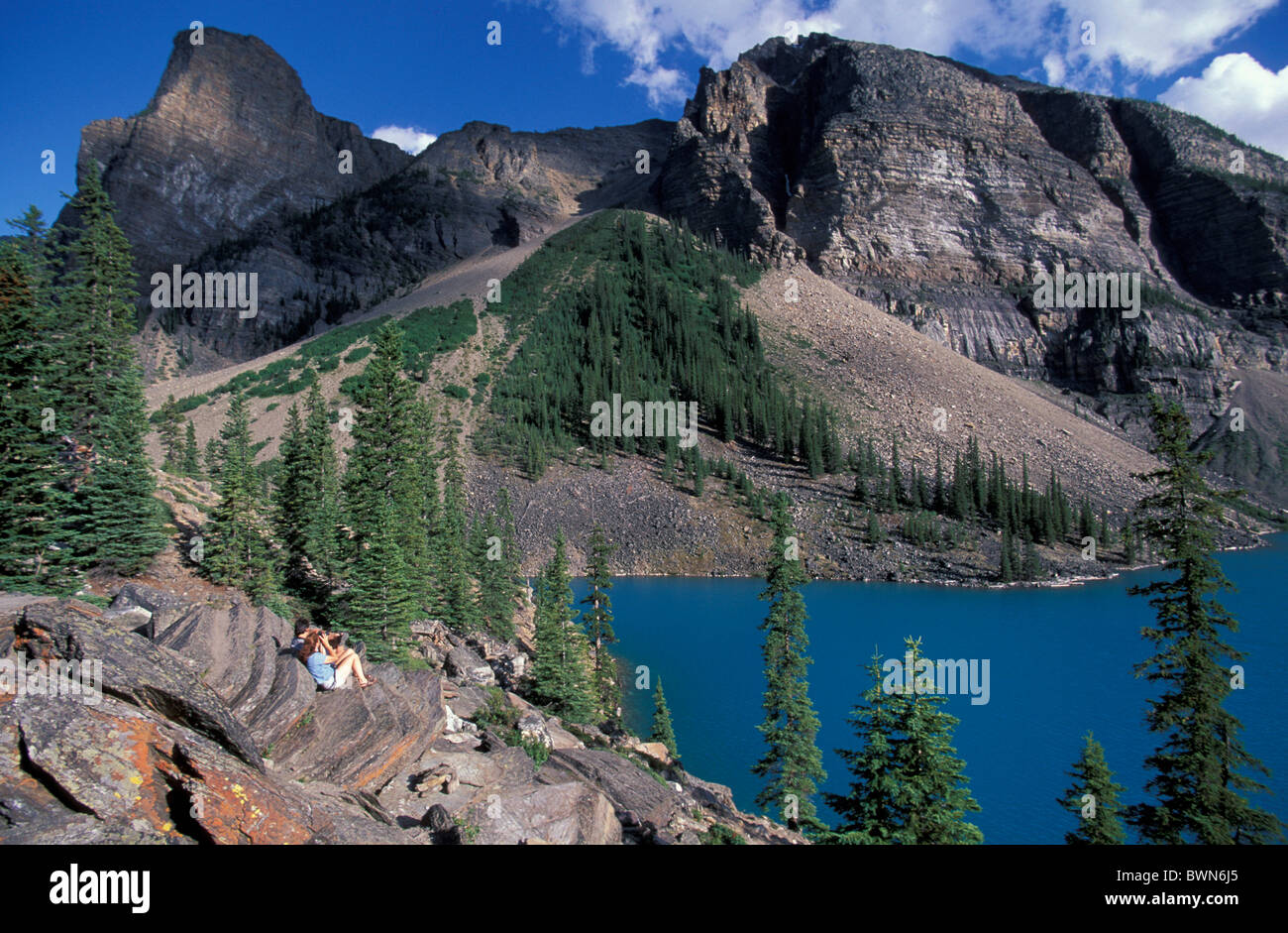 Canada America del Nord America il Lago Moraine Banff National Park UNESCO World Heritage Site paesaggio moun rocciose Foto Stock