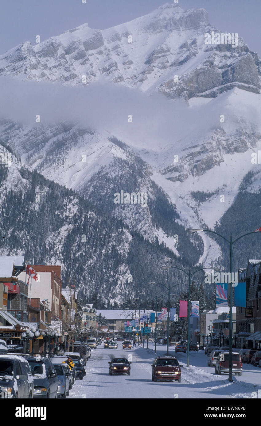 Canada America del Nord America Banff Mount Rundle dopo la tempesta di neve il parco nazionale di Banff patrimonio mondiale UNESCO sit Foto Stock