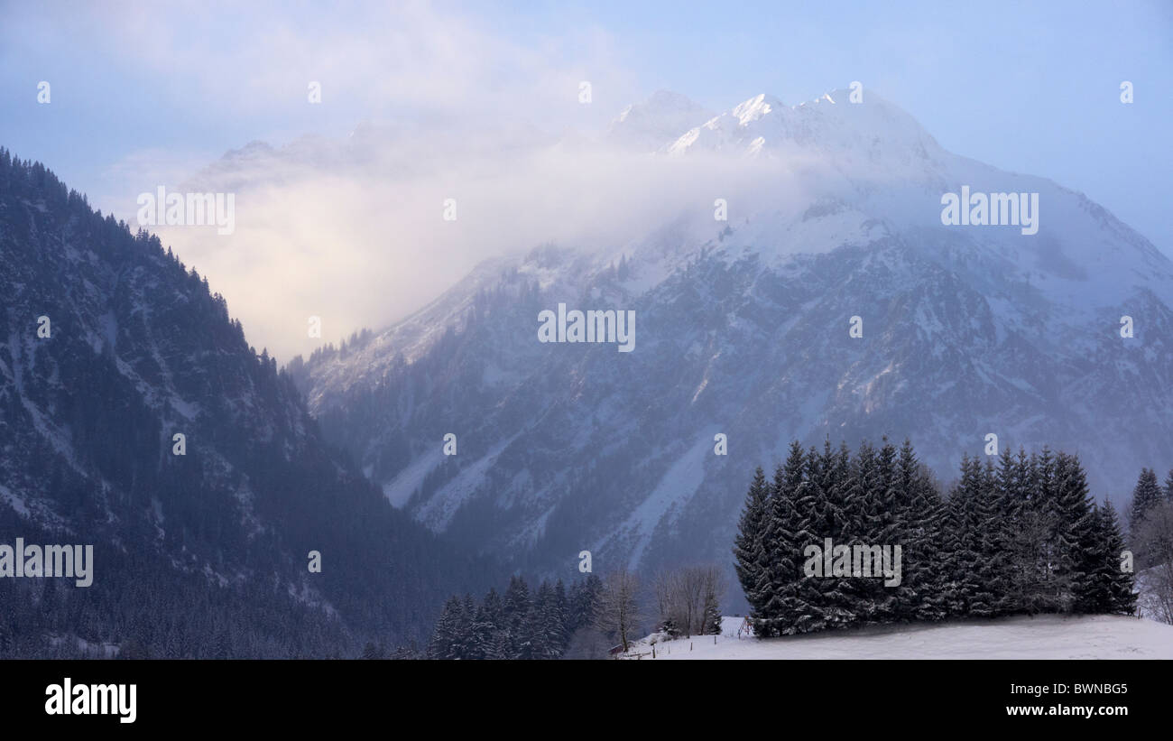 Paesaggio Invernale sulle Alpi austriache della Kleinwalsertal Foto Stock