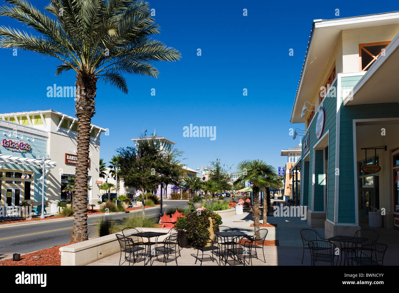 Cafe e negozi di Pier Park, Panama City Beach, costa del Golfo della Florida, Stati Uniti d'America Foto Stock