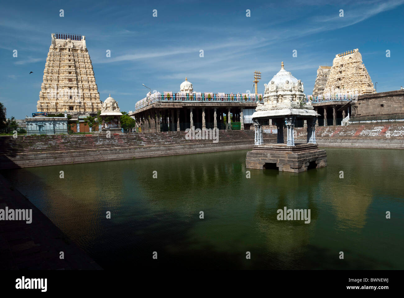 La Sri Ekambaranathar Tempio con serbatoio ;rappresenta il Prithvi (massa) Linga,Shiva;Saivite; kanchipuram. Foto Stock