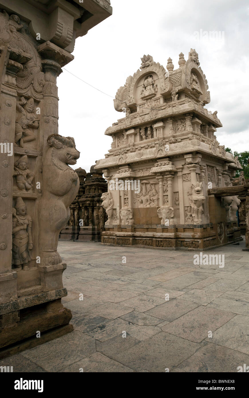 Il tempio Kailasanatha;fu costruito dal Pallavas all'inizio dell'VIII secolo d.c. in Kanchipuram; kancheepuram ,Tamil Nadu, India. Foto Stock