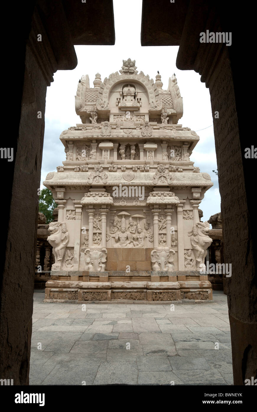 Il Kailasanatha tempio fu costruito dal Pallavas all'inizio dell'VIII secolo d.c. in Kanchipuram ;kancheepuram ,Tamil Nadu, India. Foto Stock