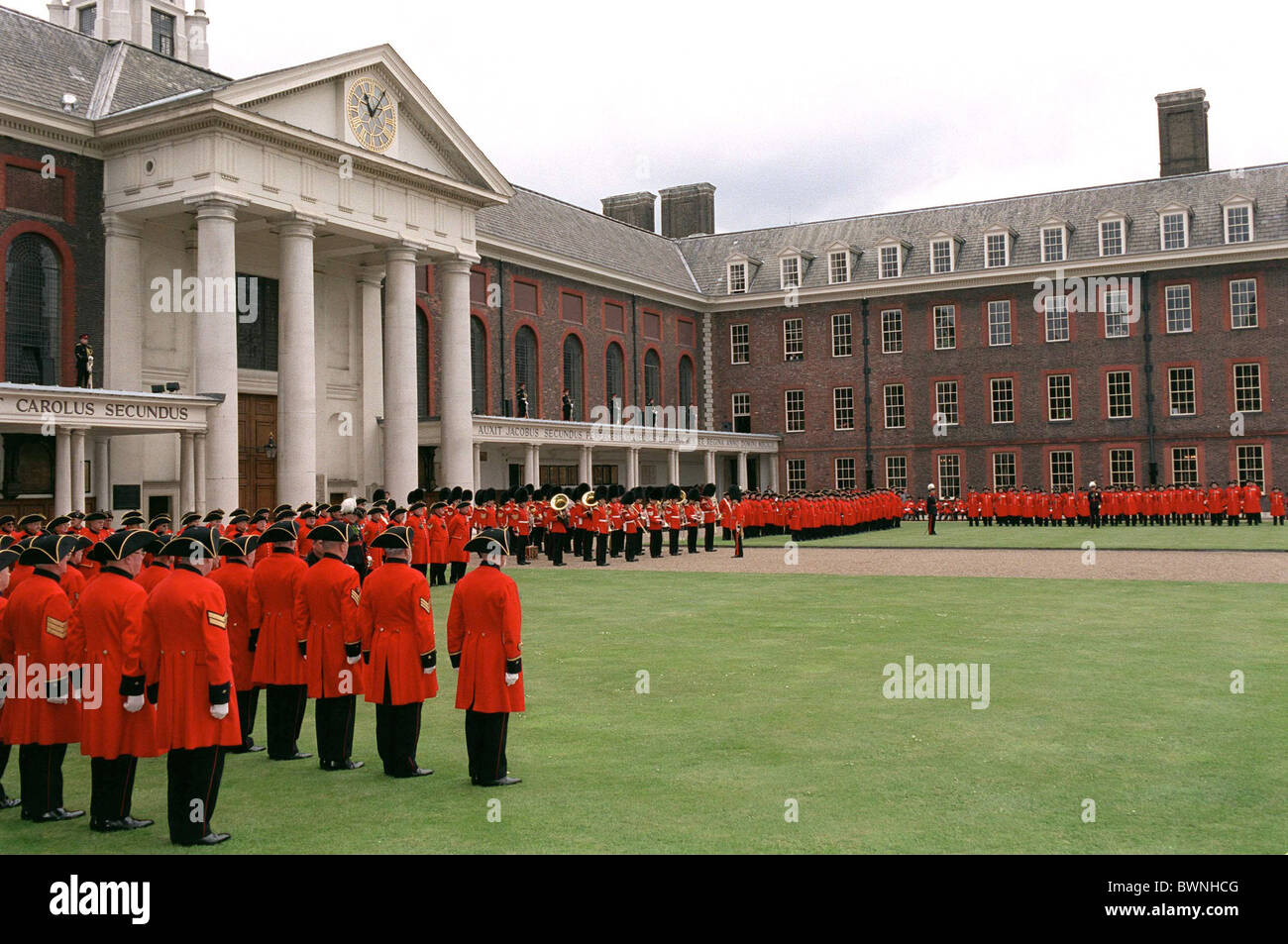 CHELSEA pensionati a fondatori parata del giorno presso il Royal Hospital Chelsea, Londra. Foto Stock