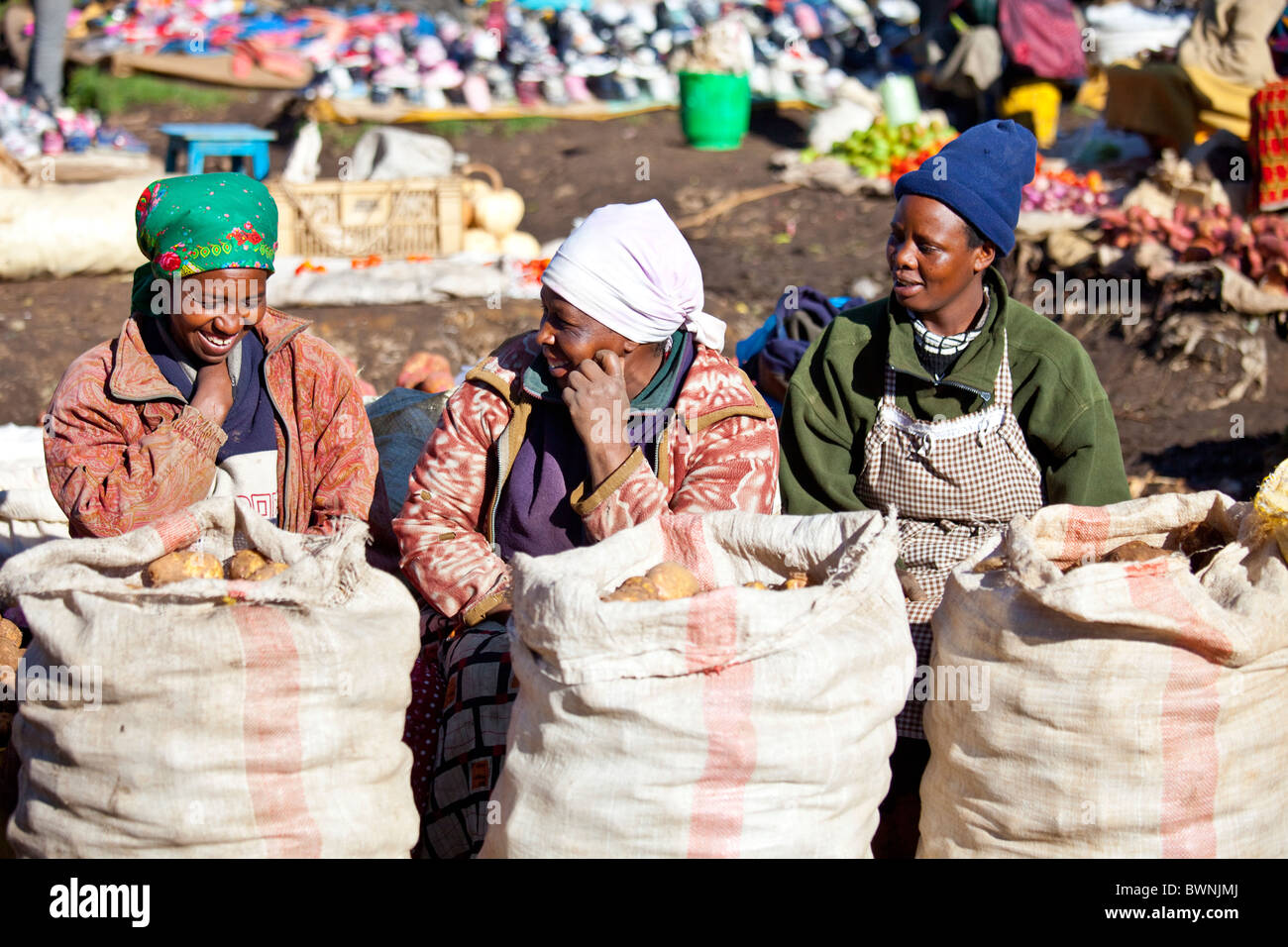 Mercato ortofrutticolo in zone rurali del Kenia Foto Stock