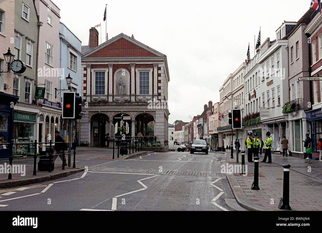 WINDSOR HIGH STREET, BERKSHIRE E LA GUILDHALL Town Hall Foto Stock