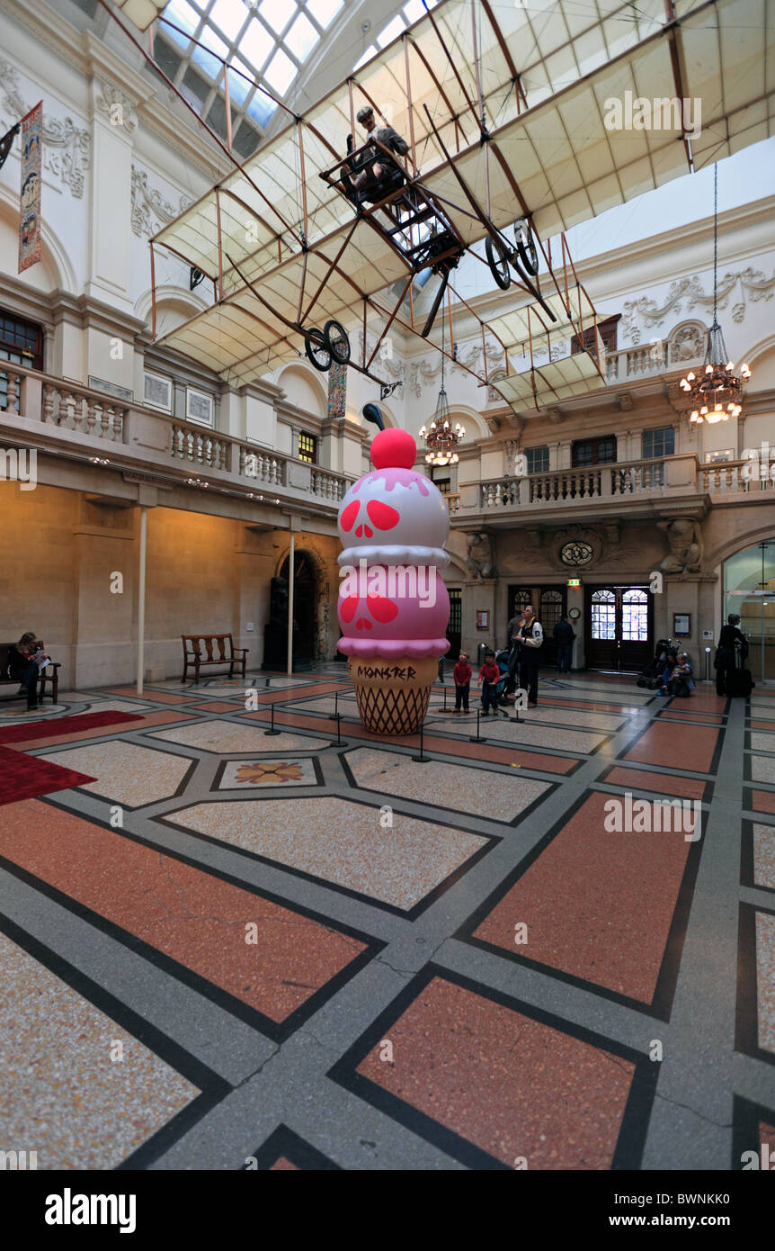 Il Bristol City Museum & Art Gallery Foto Stock