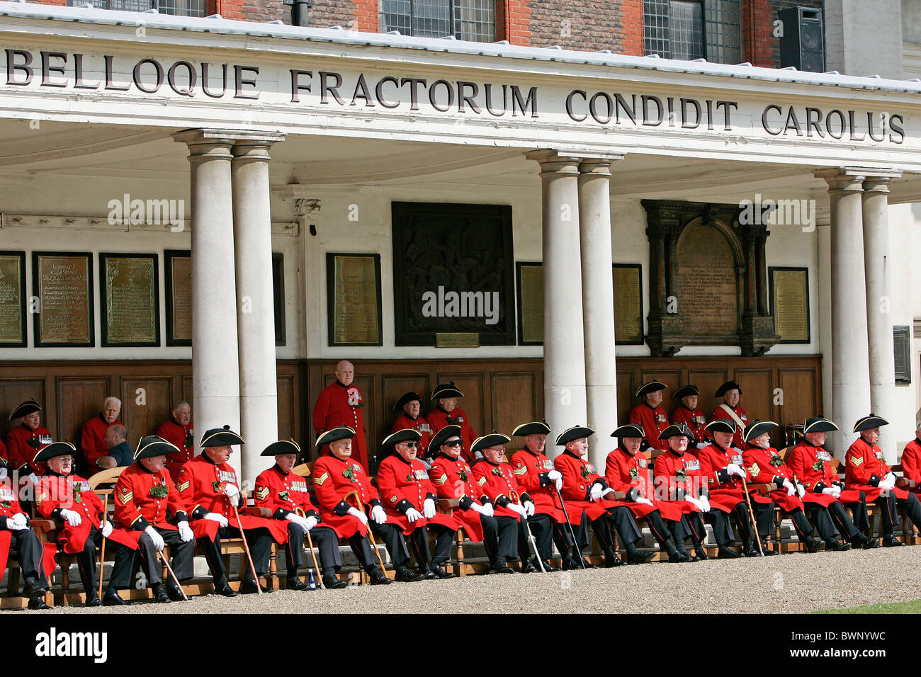 Chelsea pensionati all'annuale Festa del Fondatore Parade presso il Royal Hospital di Chelsea. Foto Stock