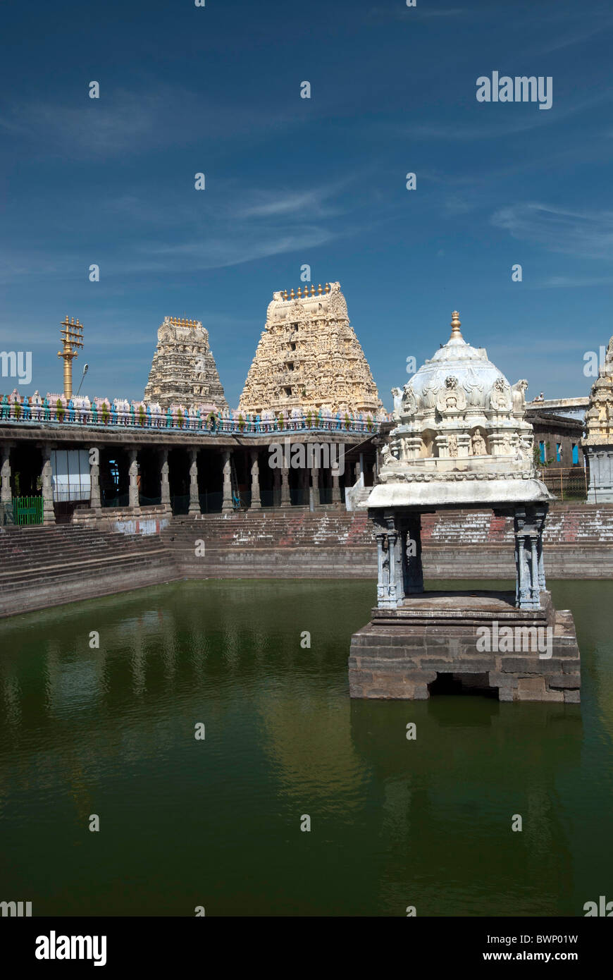 La Sri Ekambaranathar Tempio con serbatoio ;rappresenta il Prithvi (massa) Linga,Shiva;Saivite; kanchipuram. Foto Stock