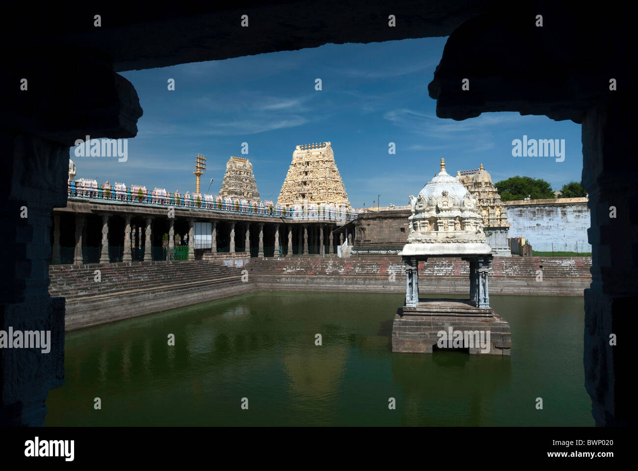 La Sri Ekambaranathar Tempio con serbatoio ;rappresenta il Prithvi (massa) Linga,Shiva;Saivite; kanchipuram. Foto Stock