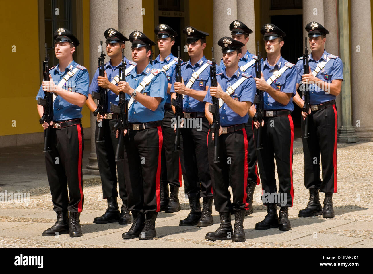 L'esercito italiano, Carabinieri Foto stock - Alamy