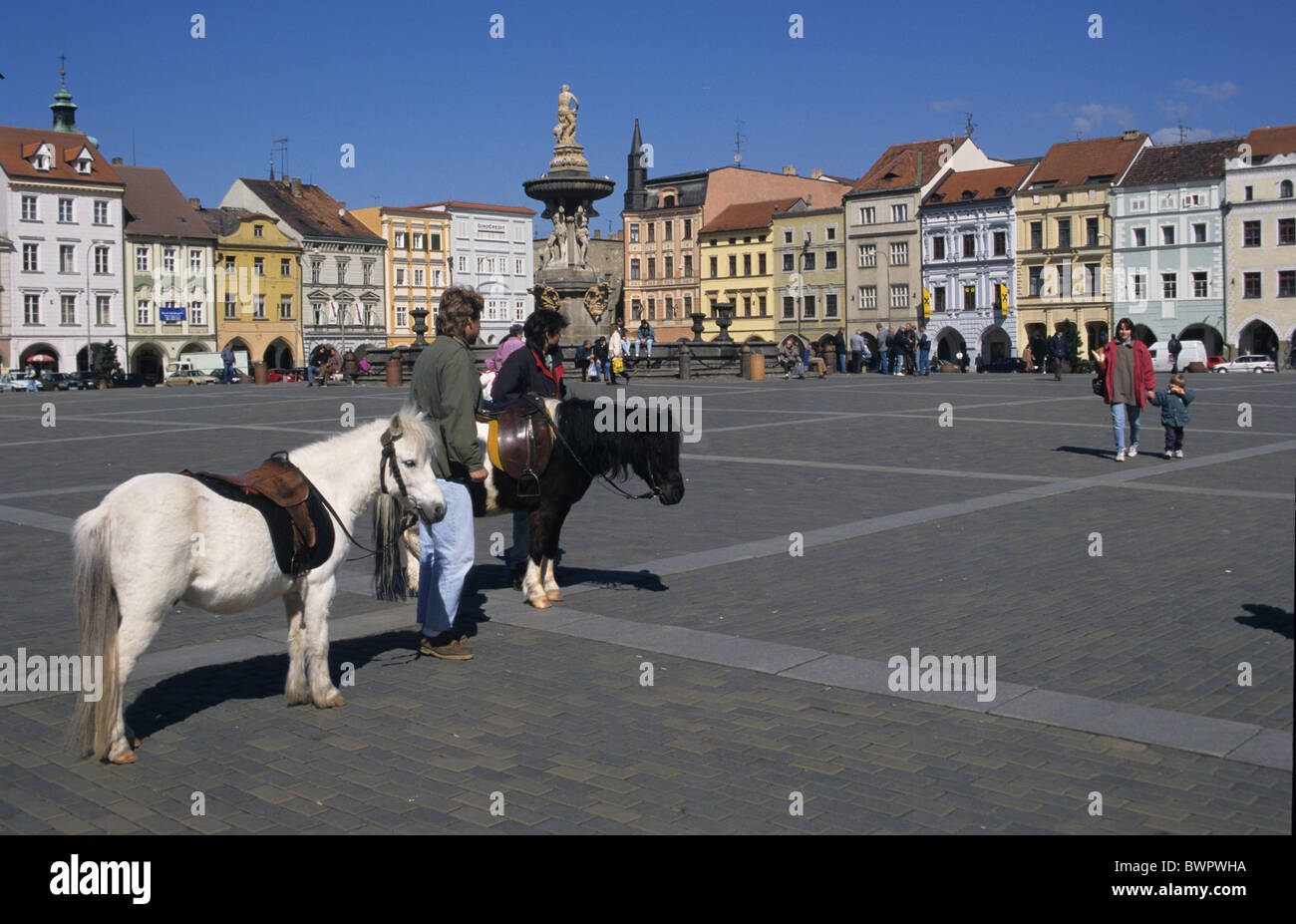 Repubblica ceca Budejovice Budweis South Bohemian Namesti Premysla Otakara II piazza del mercato Sansone fontana vecchia Foto Stock