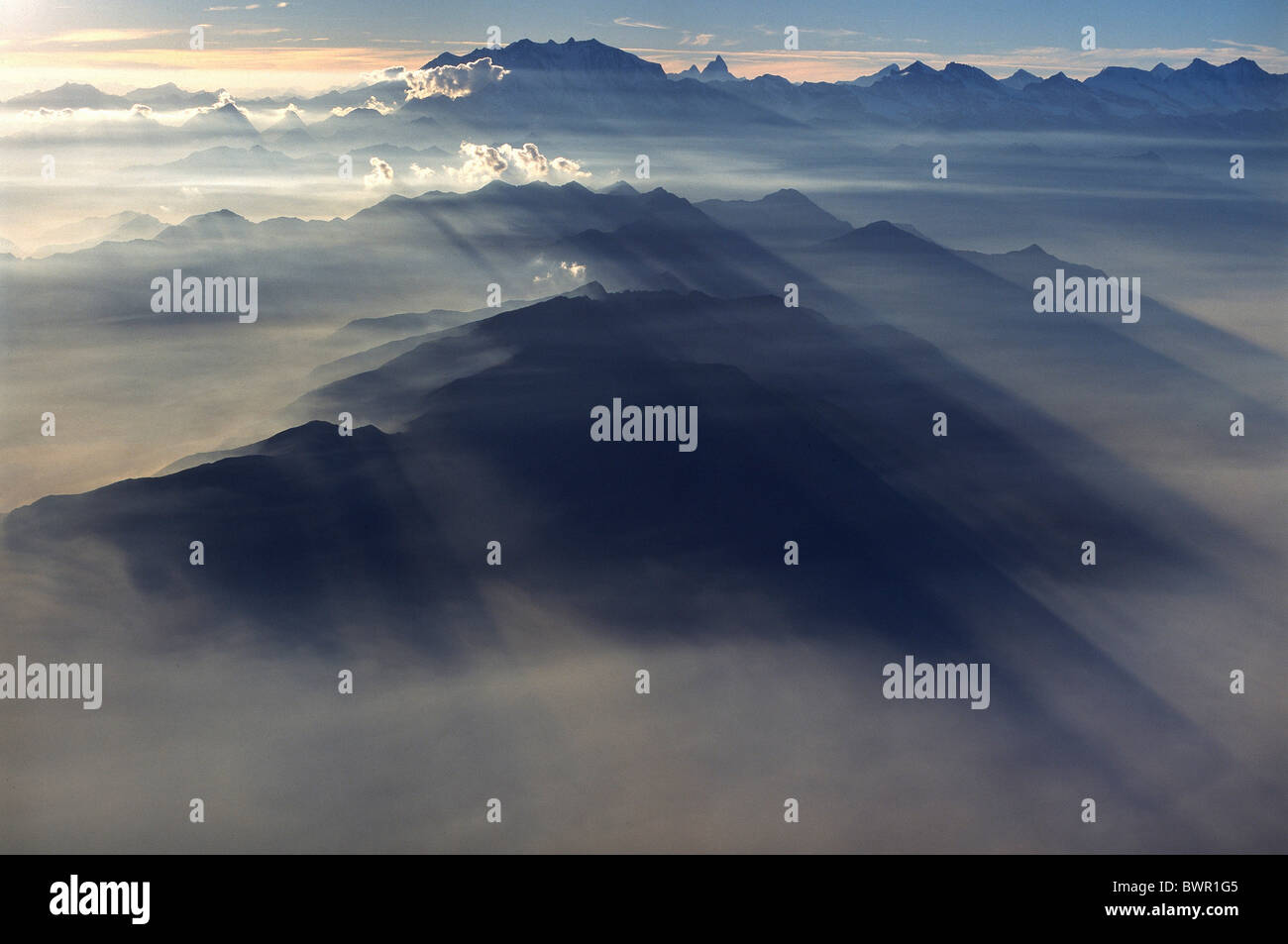 Svizzera Europa Italia Europa Canton Ticino Lombardia montagne ticinesi alpi mountain vista aerea natura Foto Stock