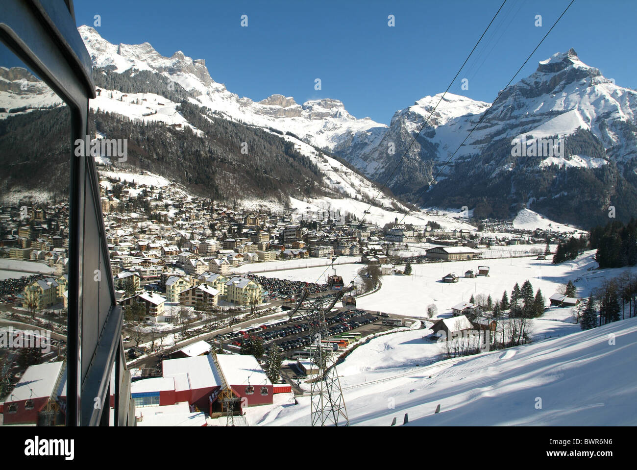 Svizzera Europa Engelberg Canton Obvaldo inverno sport invernali neve villaggio ferroviario Monte Alpi Hahnen mo Foto Stock