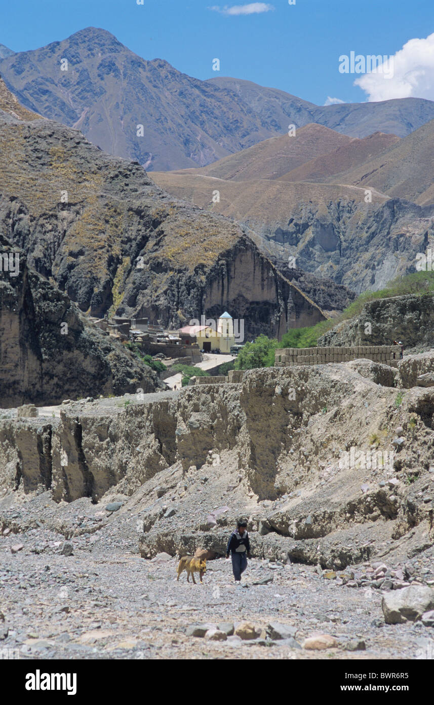 Argentina America del sud della provincia di Salta Iruya abitato circostante montagne delle Ande in Sud America landsc di montagna Foto Stock