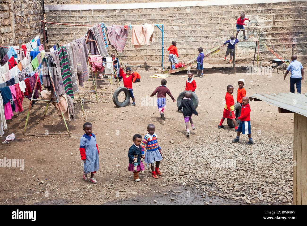 Asilo nido e scuola headstart parco giochi, Maji Mazuri Centro per l'infanzia, Nairobi, Kenia Foto Stock