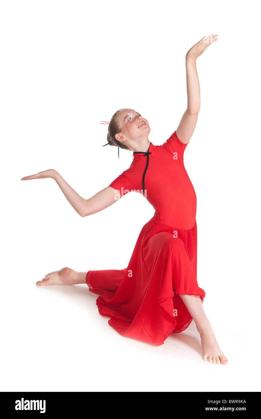 Studio shot della giovane e bella ragazza in rosso lirica moderna costume di ballo Foto Stock