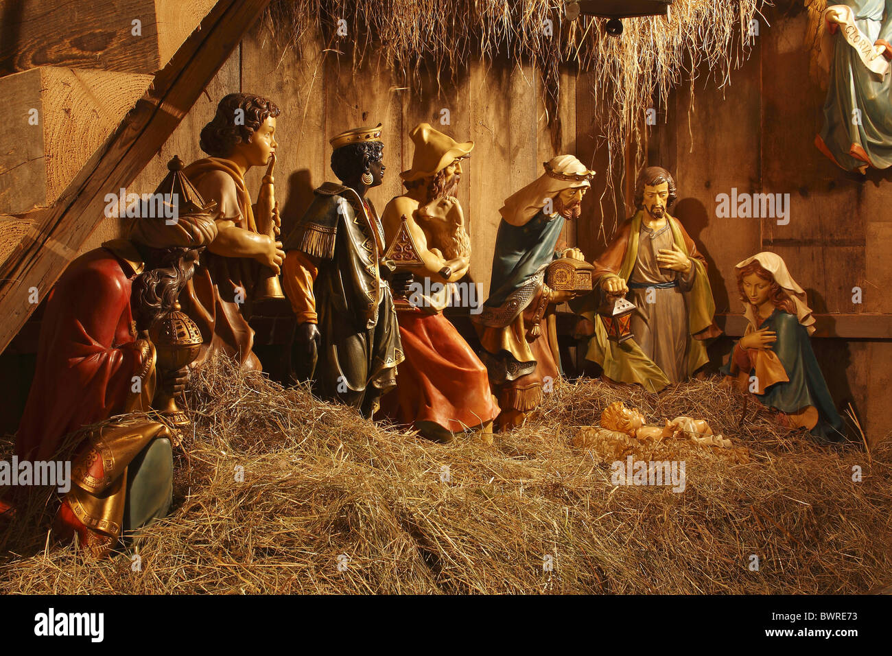 Presepe di religione presepe mangiatoia Giuseppe Maria Caspar Melchior Balthasar pastori figure di fieno Foto Stock