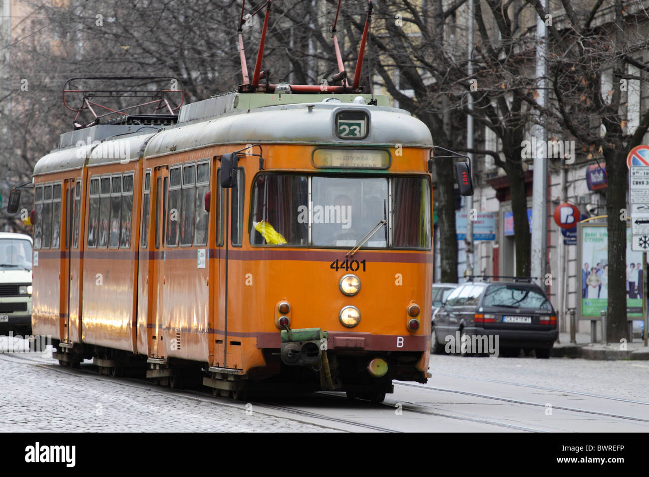 Tedesco-costruito tram nelle strade di Sofia, Bulgaria Foto Stock