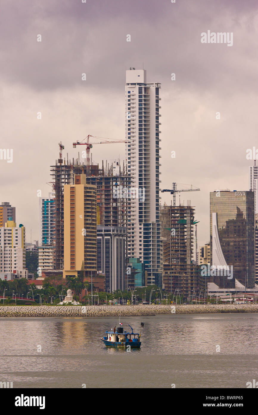 PANAMA CITY, PANAMA - skyline, centro di Panama City, Marbella e Bella Vista quartieri. Foto Stock