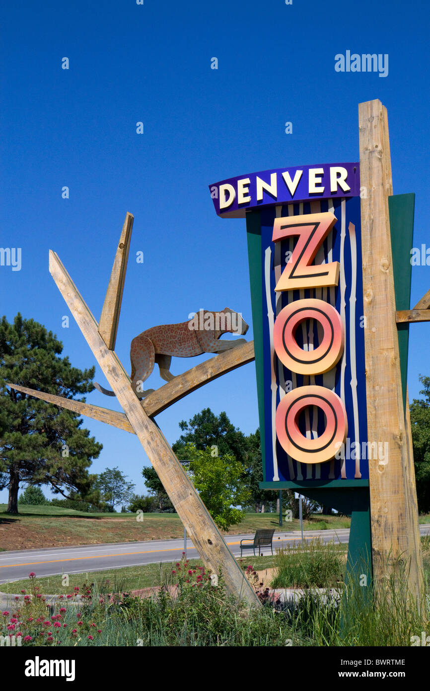 Ingresso per lo Zoo di Denver si trova nel parco della città, Denver, Colorado, Stati Uniti d'America. Foto Stock