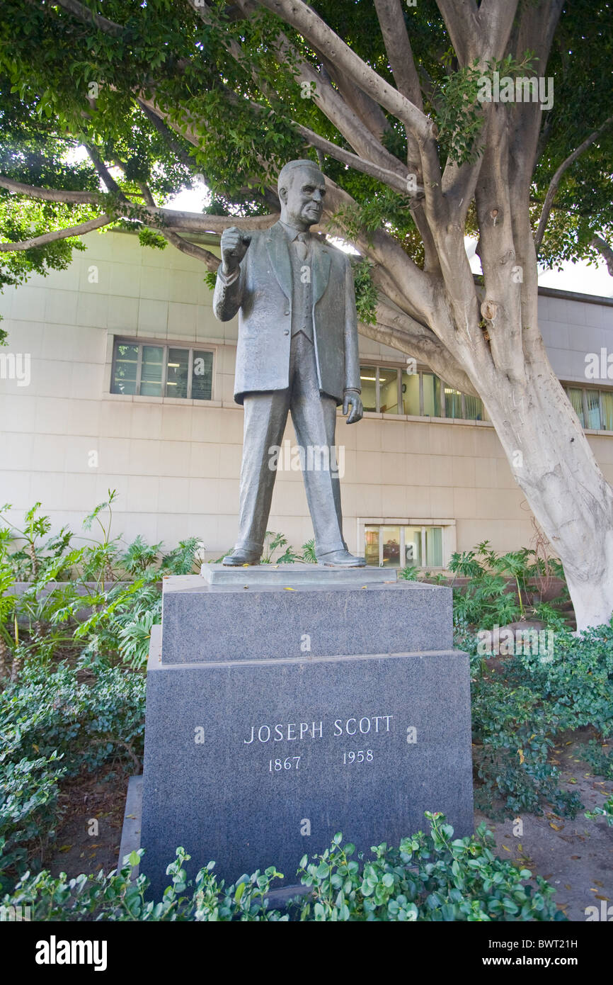 Statua di Joseph Scott davanti a Stanley Mosk Courthouse, prominente leader comunitari soprannominato il sig. Los Angeles Foto Stock