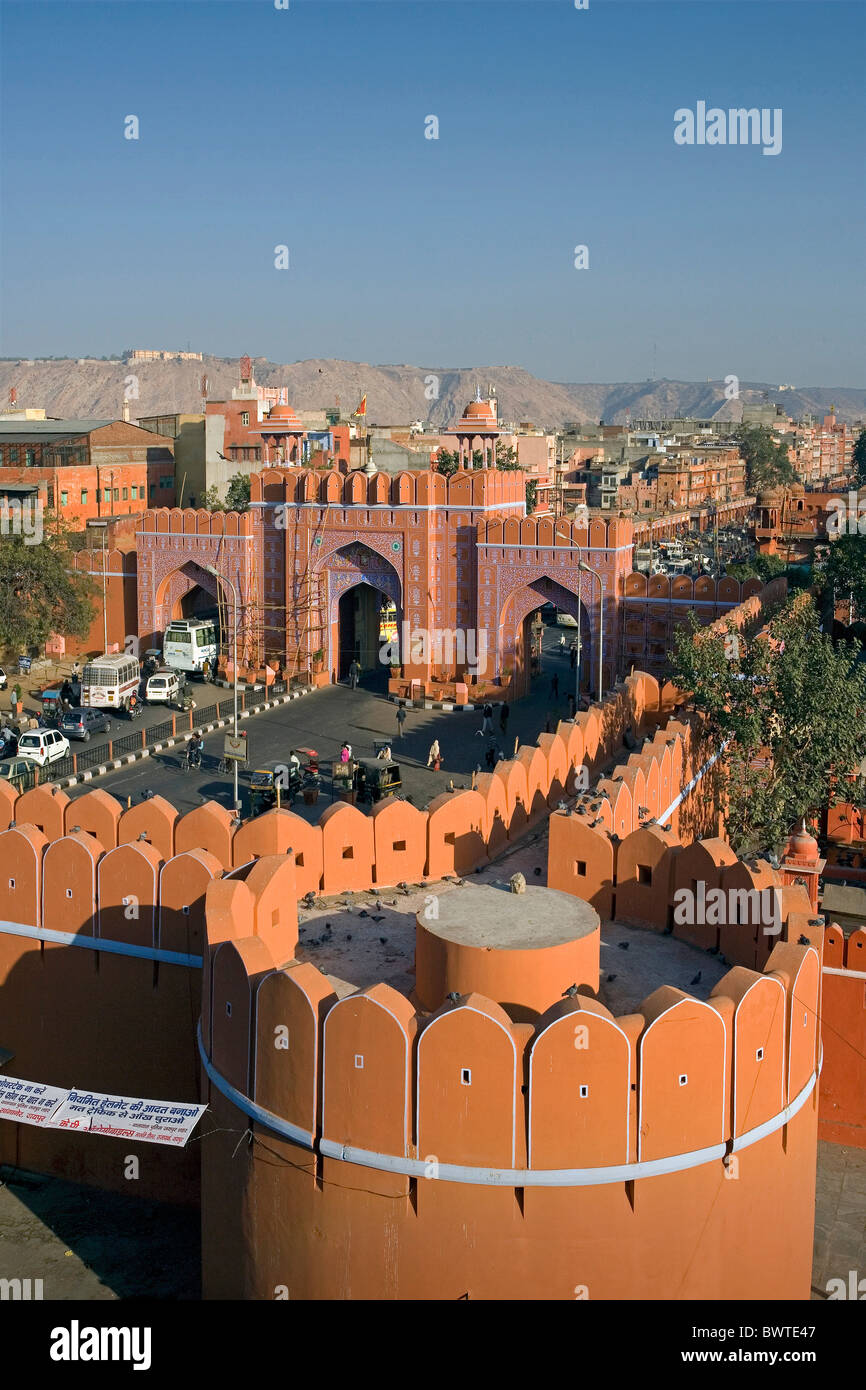 India Jaipur città stato del Rajasthan Gate Sanganeri Asia Travel Gennaio 2008 vecchie mura storiche città archit Foto Stock