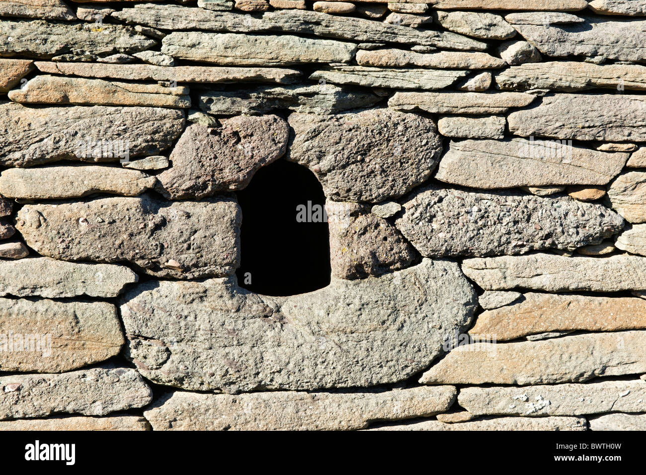 Finestra di Gallarus Oratorio, la penisola di Dingle, nella contea di kerry, munster, irlanda. Foto Stock