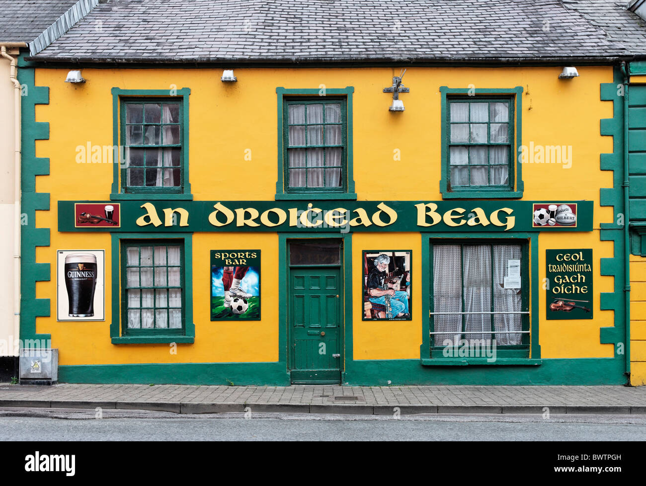Il piccolo ponte Pub, Dingle, nella contea di kerry, munster, irlanda. Foto Stock