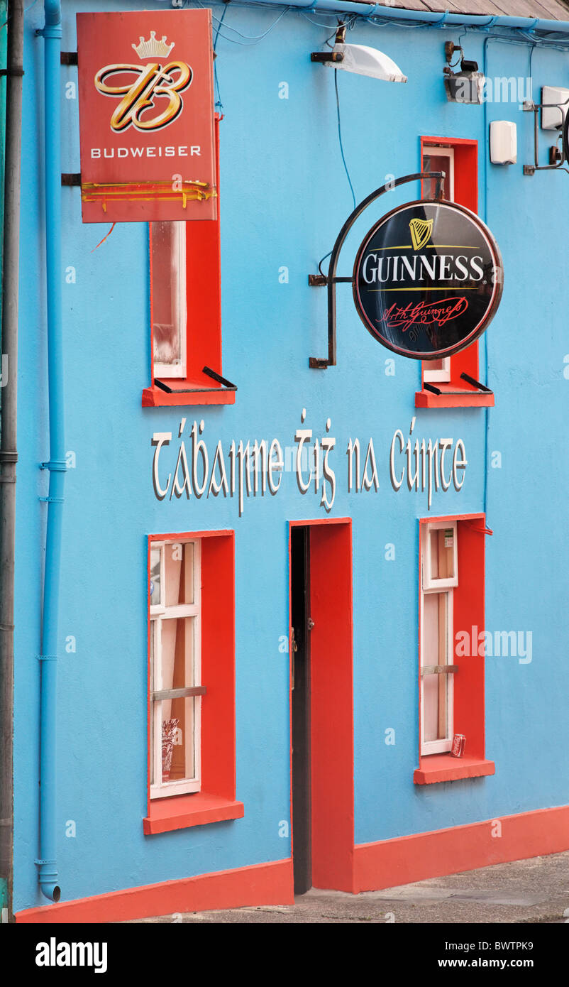 Pub in Dingle, nella contea di kerry, munster, irlanda. Tabainne Tis na Cuinte Foto Stock